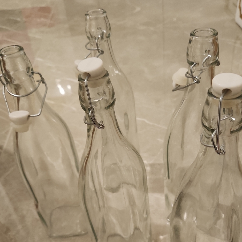 Set of 5 Clear Glass Bottles with Swing Tops